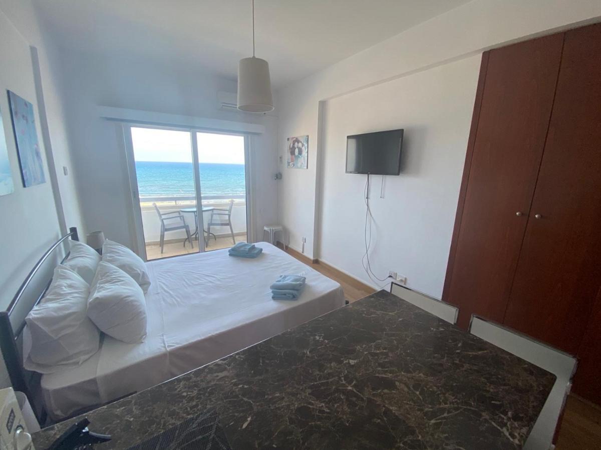 Alex Beach Apartment 33 Larnaca Eksteriør billede